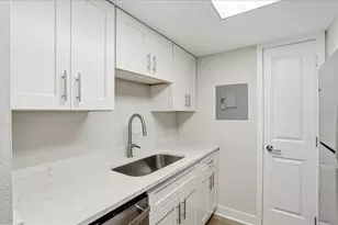 8921 Blind Pass Rd, Saint Pete Beach, FL 33706 - Photo 8