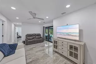 4201 37th St S, Saint Petersburg, FL 33711 - Photo 20