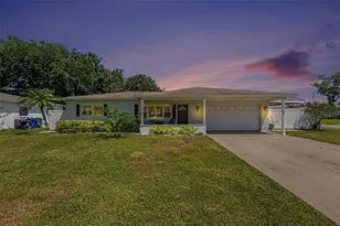 9703 48th Ave N, Saint Petersburg, FL 33708 - Photo 2