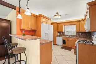 7815 N Woodlynne Ave, Tampa, FL 33614 - Photo 12