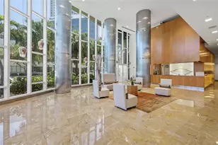 175 1st St S, Saint Petersburg, FL 33701 - Photo 8