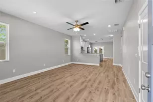 6356 30th Way N, Saint Petersburg, FL 33702 - Photo 4