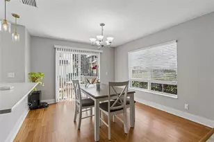3863 Island Way, Saint Petersburg, FL 33705 - Photo 10