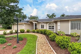 2804 Clubhouse Dr, Plant City, FL 33566 - Photo 4
