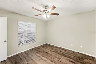 3408 Laurel Dale Dr, Tampa, FL 33618 - Photo 12