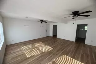 905 Center St, Plant City, FL 33563 - Photo 14