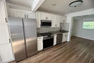 905 Center St, Plant City, FL 33563 - Photo 2