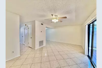 3416 Sunrise Villas Court N, Tampa, FL 33614 - Photo 10