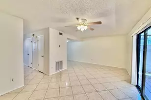 3416 Sunrise Villas Ct N, Tampa, FL 33614 - Photo 10