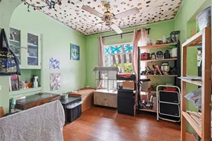 329 Kingston St S, Saint Petersburg, FL 33711 - Photo 6