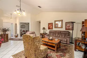 1606 Dusty Rose Ln, Brandon, FL 33510 - Photo 6