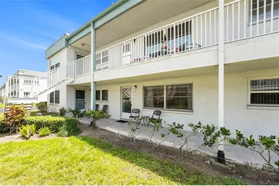 5216 81st Street N #2, Saint Petersburg, FL 33709 - Photo 1