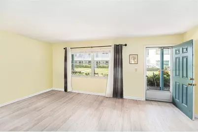 5216 81st Street N #2, Saint Petersburg, FL 33709 - Photo 4