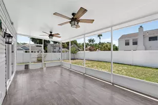601 Weathervane Ct, Brandon, FL 33511 - Photo 4