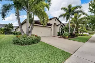 7211 Meeting House Ln, Apollo Beach, FL 33572 - Photo 2