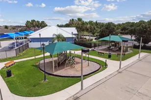 11926 Grand Kempston Dr, Gibsonton, FL 33534 - Photo 56