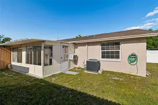 8804 Briar Hollow Ct, Tampa, FL 33634 - Photo 22