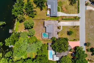 608 Vanderbaker Rd, Temple Terrace, FL 33617 - Photo 72
