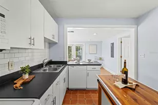 3313 Price Ave, Tampa, FL 33611 - Photo 2