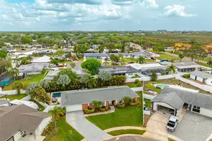 8401 Granite Pl, Tampa, FL 33615 - Photo 44