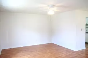 1902 Andover St, Sun City Center, FL 33573 - Photo 4