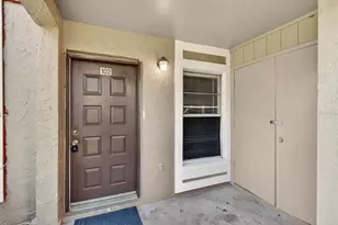 14319 Hanging Moss Cir, Tampa, FL 33613 - Photo 4