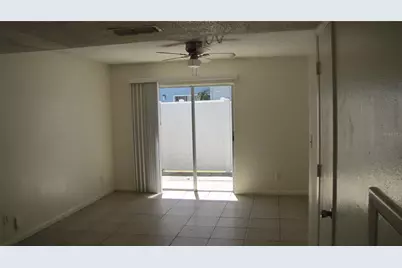 5122 Temple Heights Road #C, Tampa, FL 33617 - Photo 2