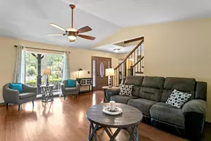 16701 E Course Dr, Tampa, FL 33624 - Photo 8