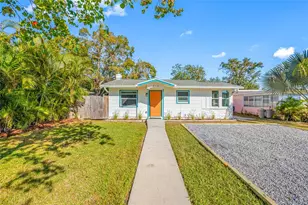 314 Maryland Ave, Crystal Beach, FL 34681 - Photo 20