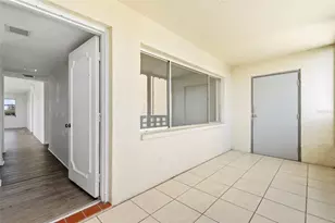 8950 Park Blvd, Seminole, FL 33777 - Photo 10