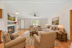 24503 Evaline St, Brooksville, FL 34601 - Photo 2