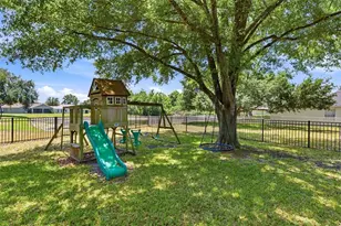 11013 Laurel Brook Ct, Riverview, FL 33569 - Photo 46