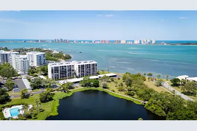 220 Belleview Boulevard #601, Belleair, FL 33756 - Photo 1