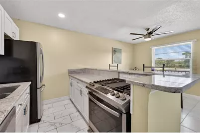 5925 Terrace Park Drive N #203, Saint Petersburg, FL 33709 - Photo 6