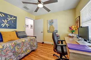 8352 Meadowbrook Dr, Seminole, FL 33777 - Photo 30