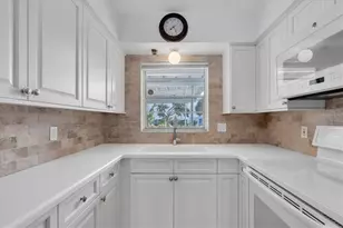 3717 46th Ave S, Saint Petersburg, FL 33711 - Photo 16