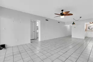 3717 46th Ave S, Saint Petersburg, FL 33711 - Photo 6