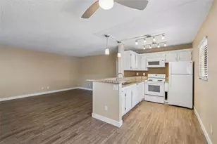 3300 Fox Chase Circle N, Palm Harbor, FL 34683 - Photo 14