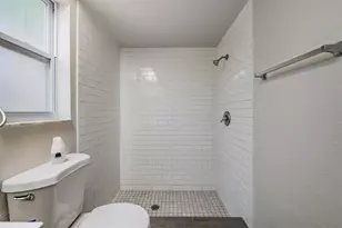 1124 Danny Dr, Sarasota, FL 34243 - Photo 24