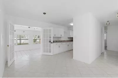 721 Bayshore Drive, Tarpon Springs, FL 34689 - Photo 12