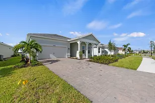 26641 Bering Dr, Englewood, FL 34223 - Photo 2