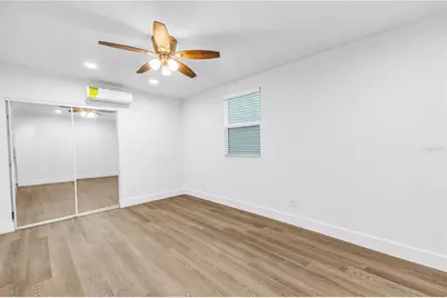 110 NE Monroe Circle N, Saint Petersburg, FL 33702 - Photo 18