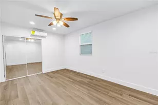 110 NE Monroe Cir N, Saint Petersburg, FL 33702 - Photo 18