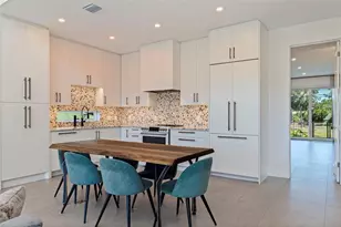322 80th Ave NE, Saint Petersburg, FL 33702 - Photo 10