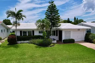 9743 37th St N, Pinellas Park, FL 33782 - Photo 1