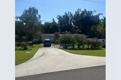 4623 60th Street E, Bradenton, FL 34203 - Photo 12