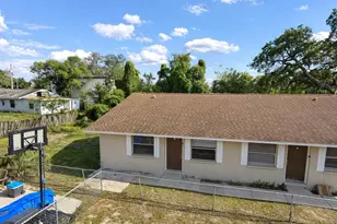 8305 N Marks St, Tampa, FL 33604 - Photo 1