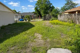 8305 N Marks St, Tampa, FL 33604 - Photo 14