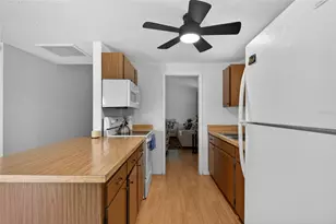 6401 Regatta Ct, Tampa, FL 33634 - Photo 2