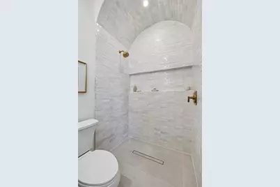 221 43rd Avenue N, Saint Petersburg, FL 33703 - Photo 24